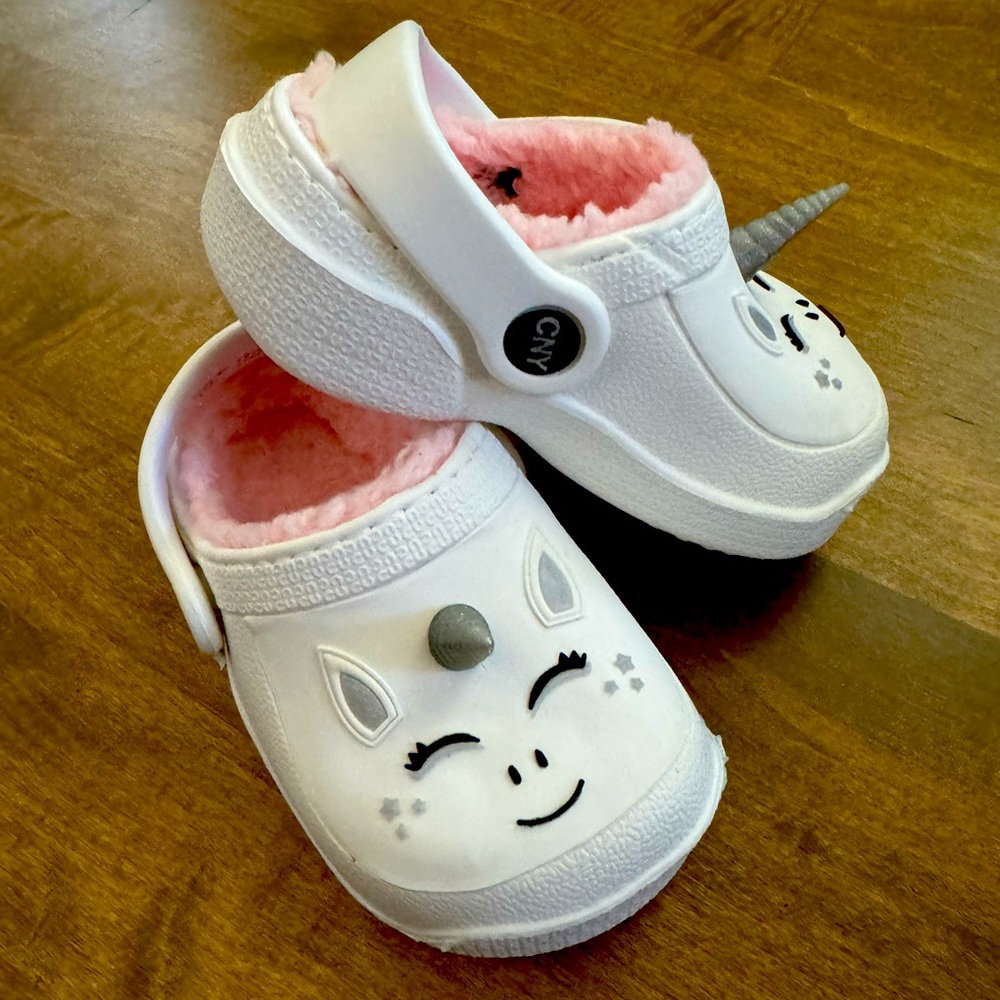 Brand new Capelli unicorn size 4-5 toddler slip shoes